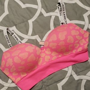 NWT, VS pink leopard bra, size Large